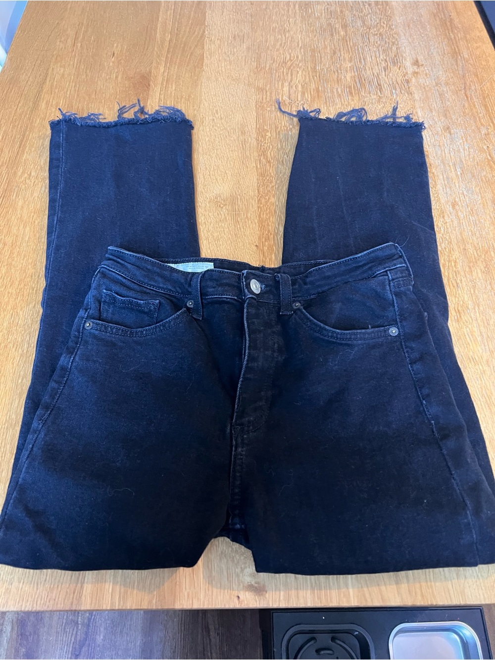 Zara Black Cropped Raw-Hem Women's Jeans